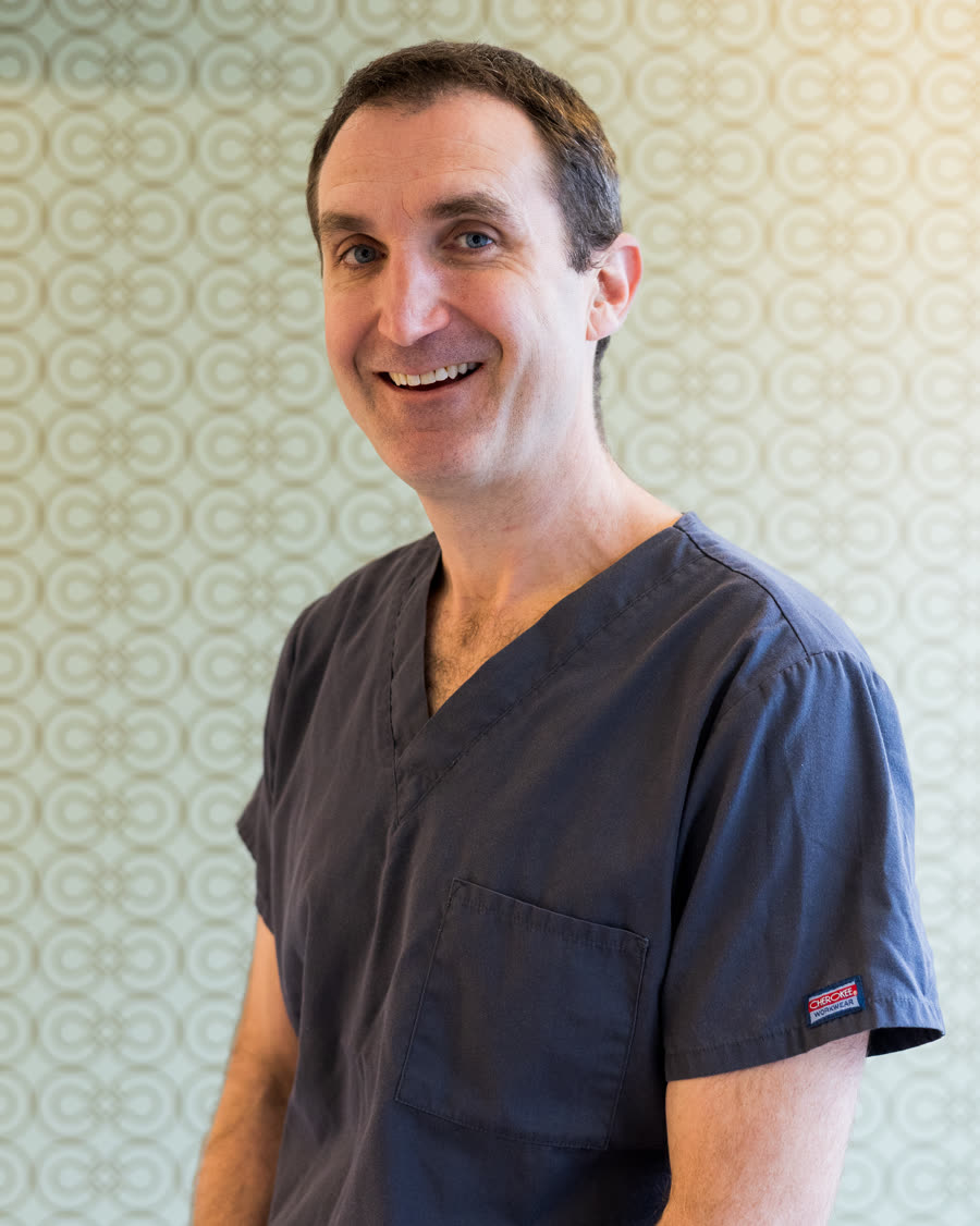 Dr. Oliver Quinn